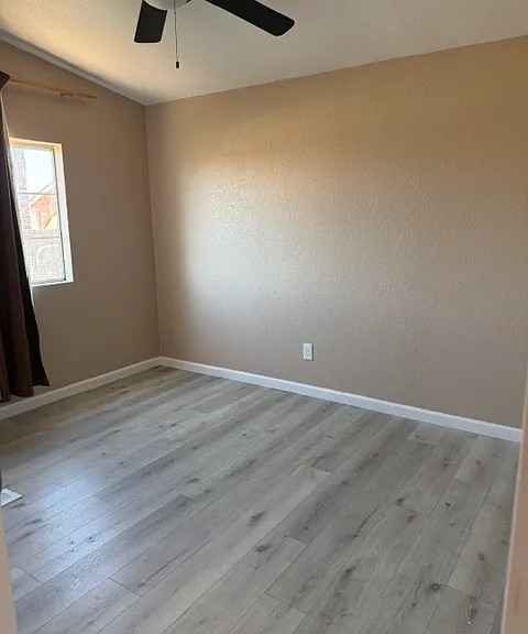 3430 E Redwood Rd — Photo 33