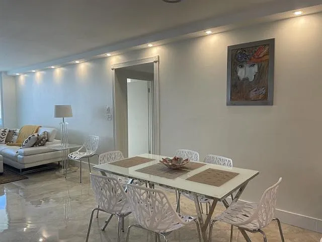 2 bed, 1570 sqft, $4,500 — Photo 4