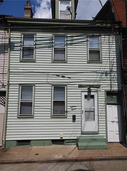 1815 Harcum Way — Photo 1