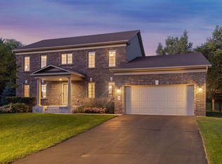 8 Fieldstone Bay, Hudson, WI 54016