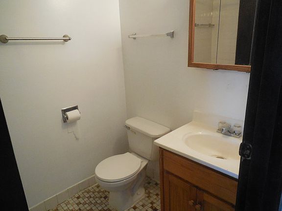 3rd image of 14063 Kilpatrick Ave APT 3S