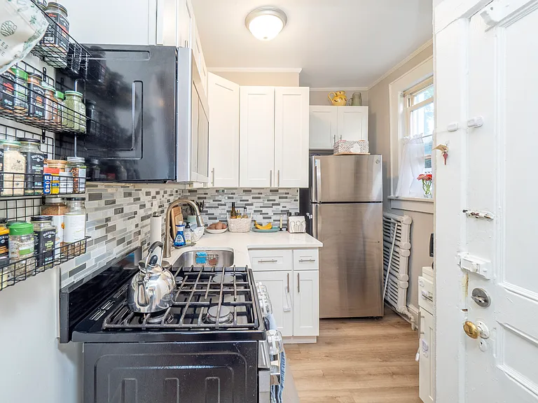 33 Seaview Ave #1B — Photo 12
