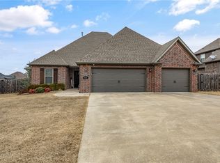 876 Via Firenze Ave, Springdale, AR 72762
