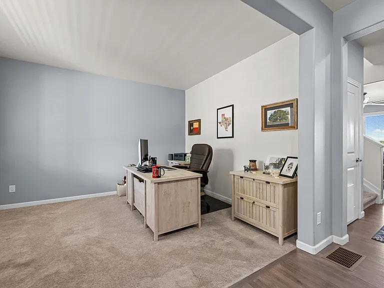 15411 Village Cir — Photo 26