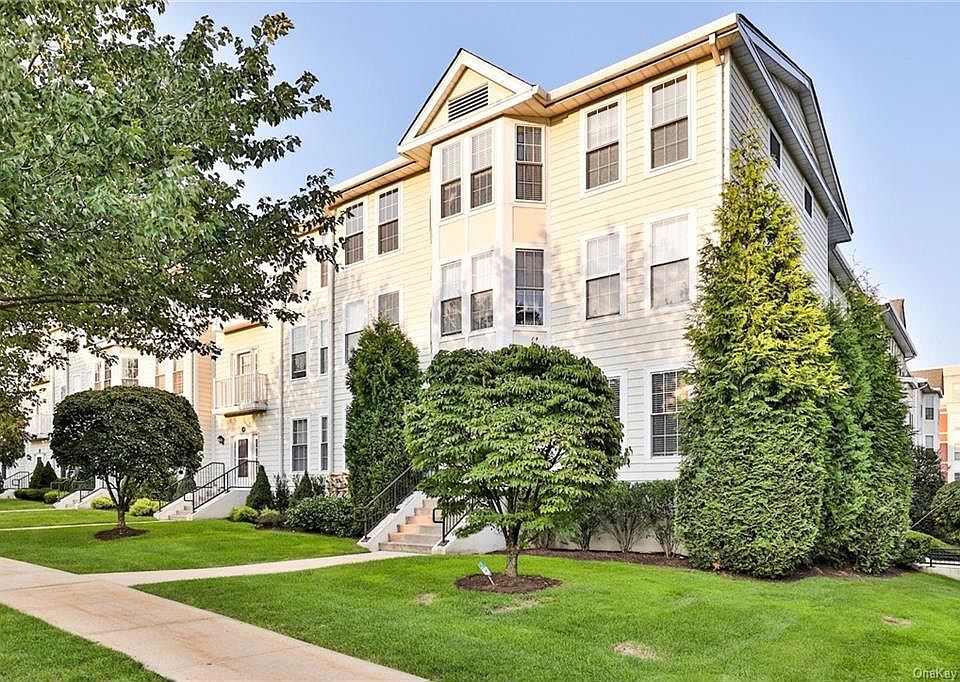 1st image of 31 Greenridge Ave APT 1L