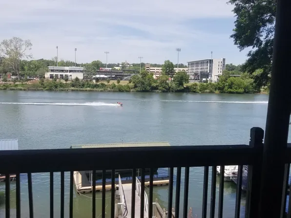 1313 Waters Edge Dr, Augusta, GA