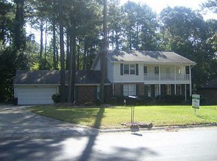 958 Carlisle Rd, Stone Mountain, GA 30083