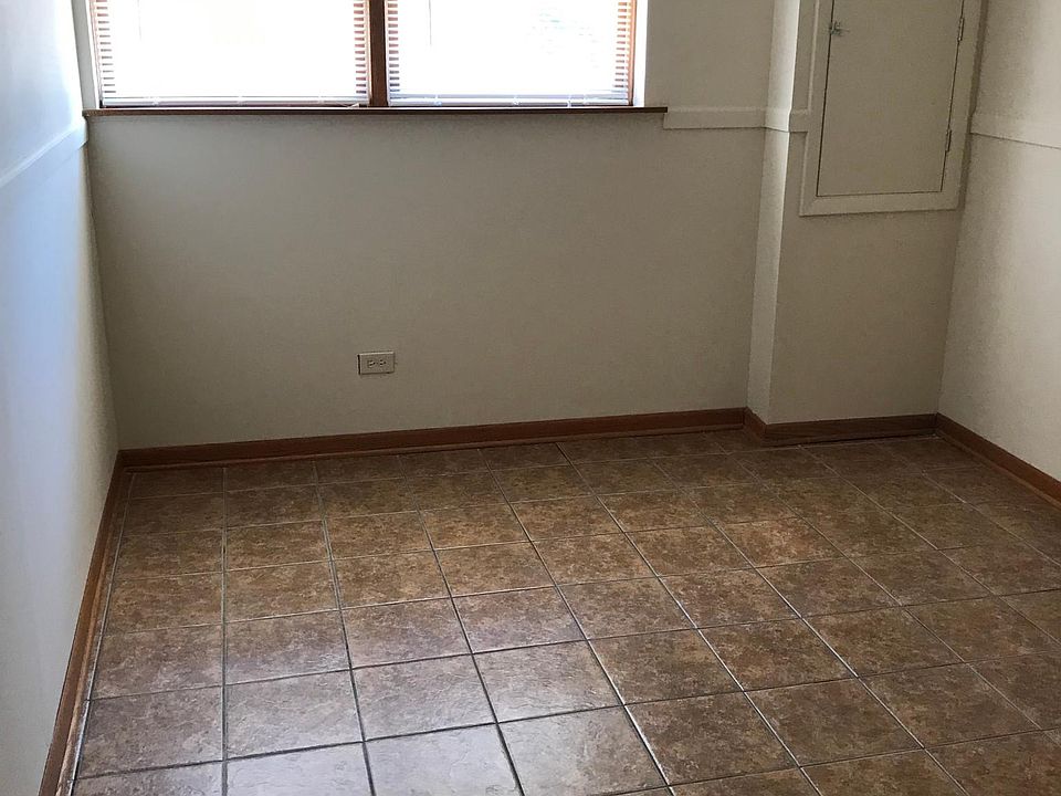 small bedroom