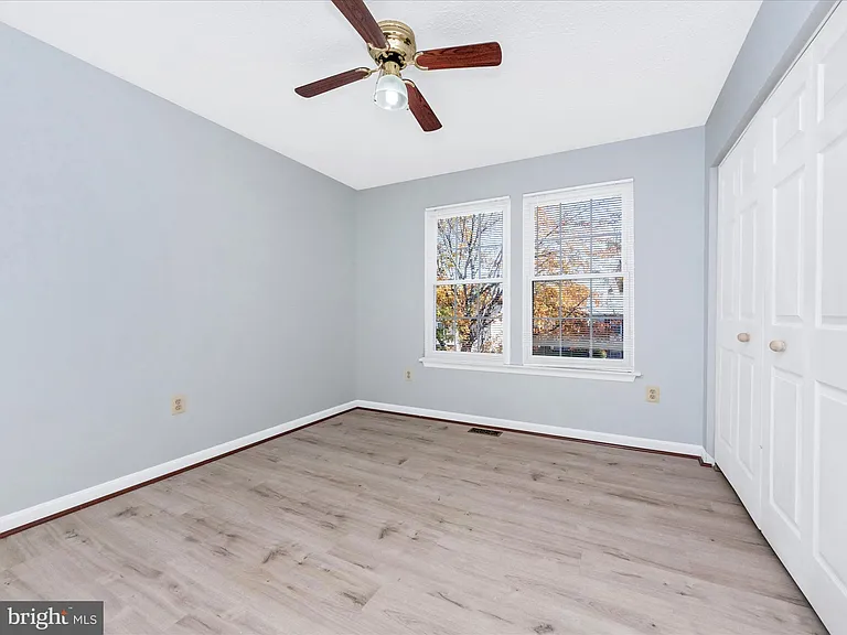 408 Willow Hill Ct — Photo 14