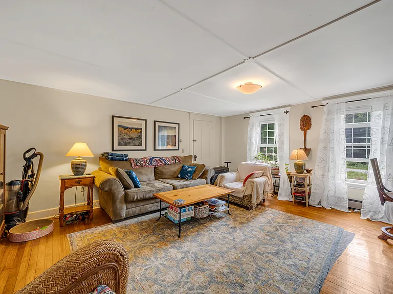 69 S Hampton Rd #1 — Photo 21
