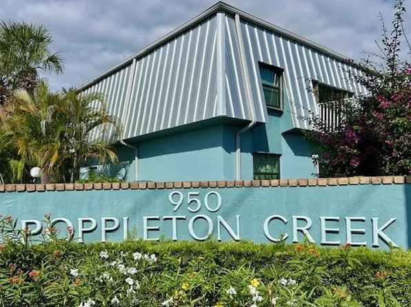 950 S Kanner Hwy, Stuart, FL