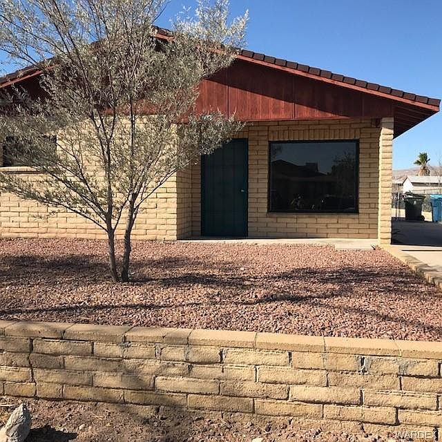 1st image of 1385 Church Dr