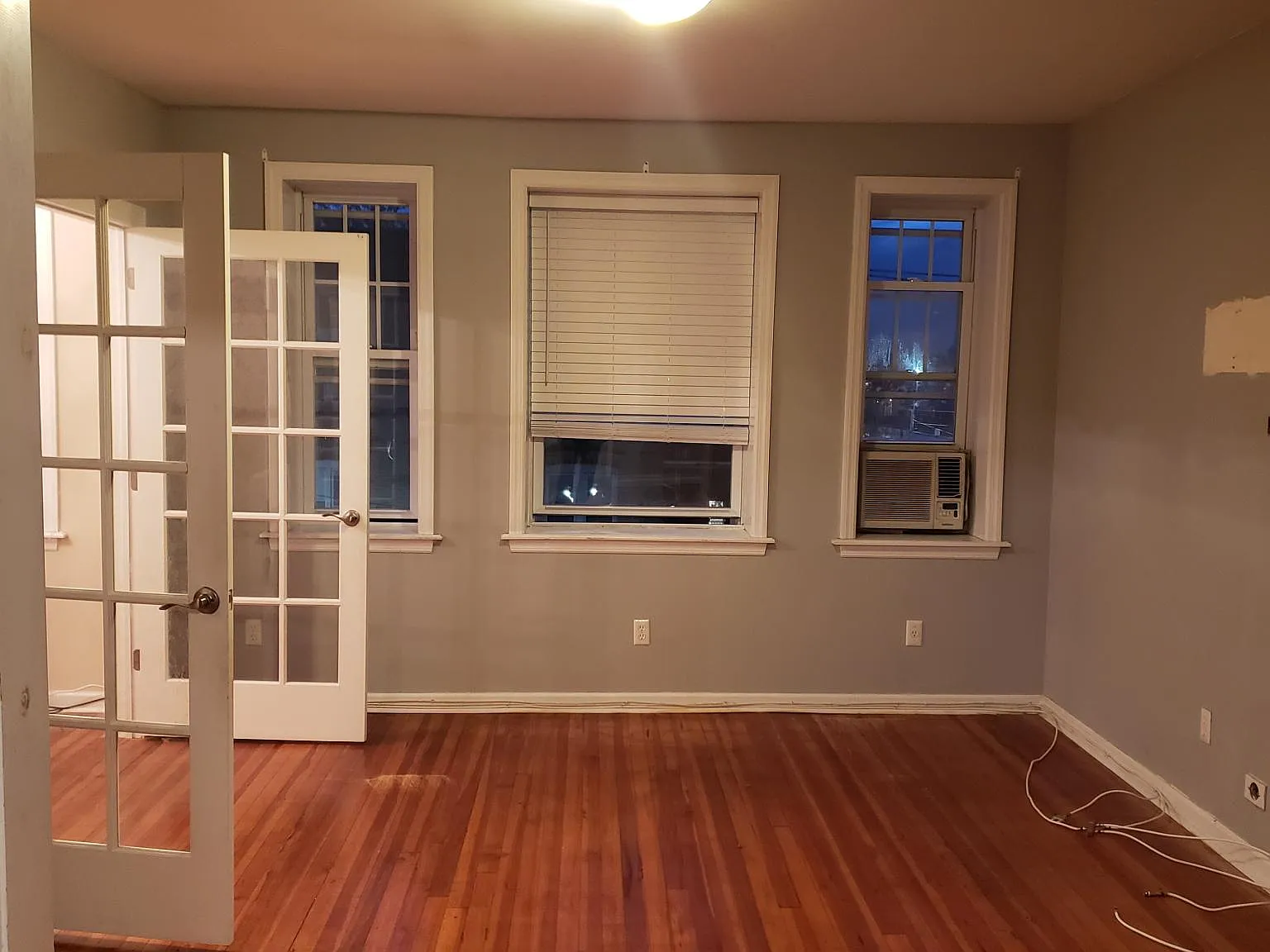 2 bed, 1000 sqft, $2,100 — Photo 4