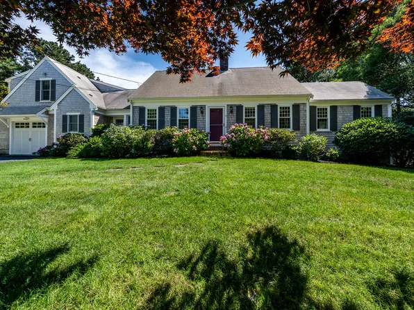 11 Barnes Lane, West Yarmouth, MA 02673