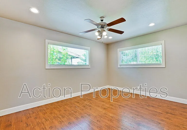 4545 Moorpark Ave #2 — Photo 17