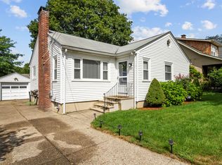 20 Quincy St, Providence, RI 02908