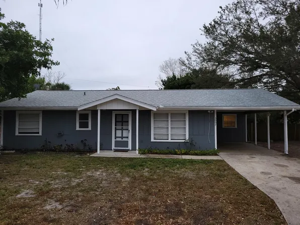 3007 40th Ave W, Bradenton, FL 34205