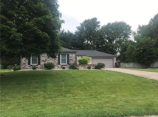 5298 E Broadmore Dr, Columbus, IN 47201