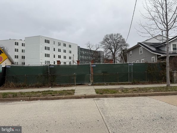 3010 Douglas St NE, Washington, DC 20018