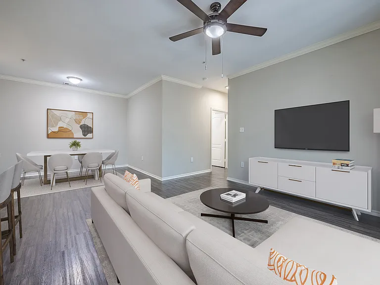 The Brodie — Photo 15