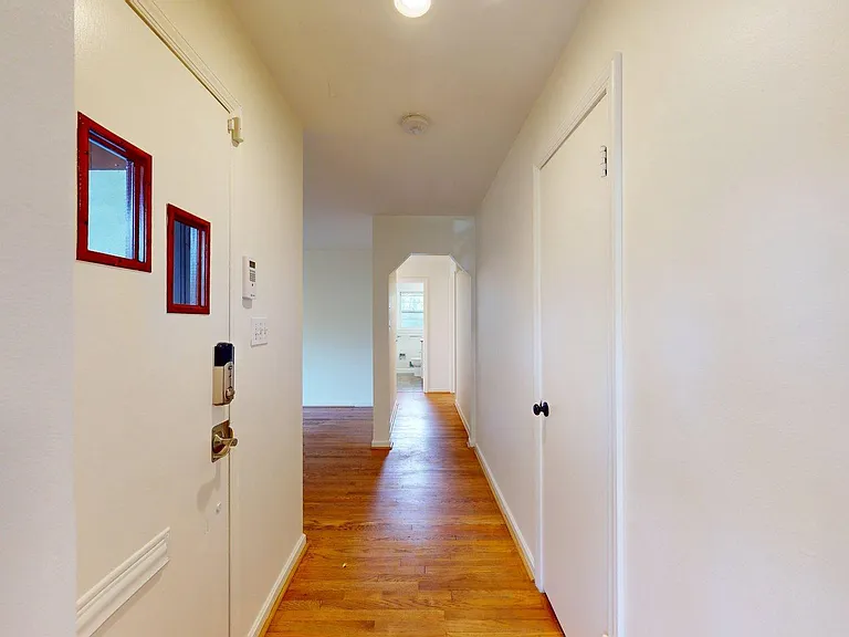 6415 Potomac Ave — Photo 20