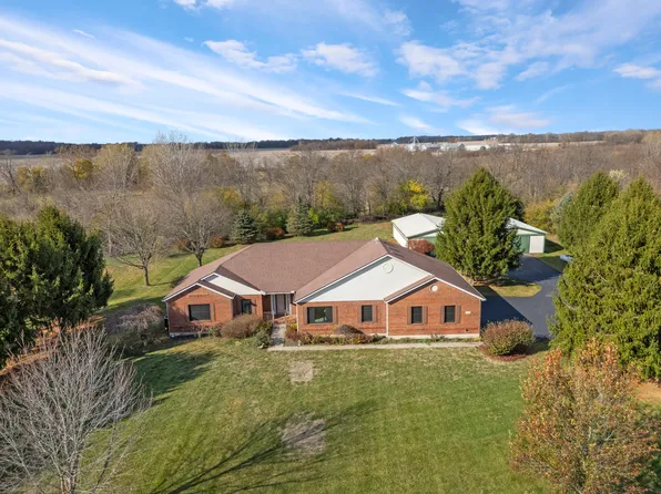 1568 S River Rd, Yellow Springs, OH 45387