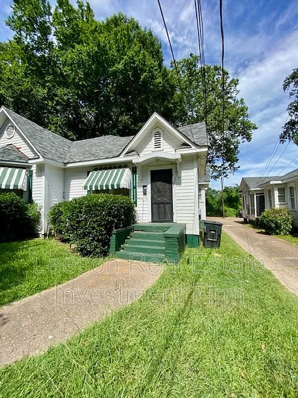 1 bed, 1.0 bath, 1000 sqft, $800 — Photo 2