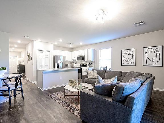 3rd image of 15005 Wildflower CIR