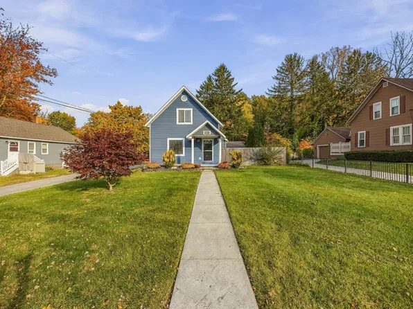 901 Superior St, South Haven, MI 49090