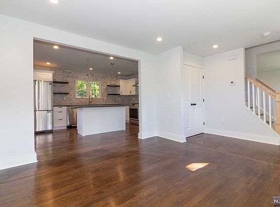 2nd image of 34 Spruce St