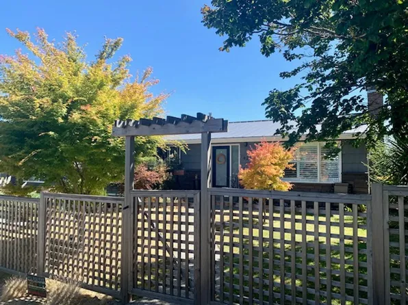 4222 29th Ave W, Seattle, WA 98199