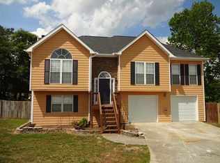 1555 Twin Manor Dr, Loganville, GA 30052