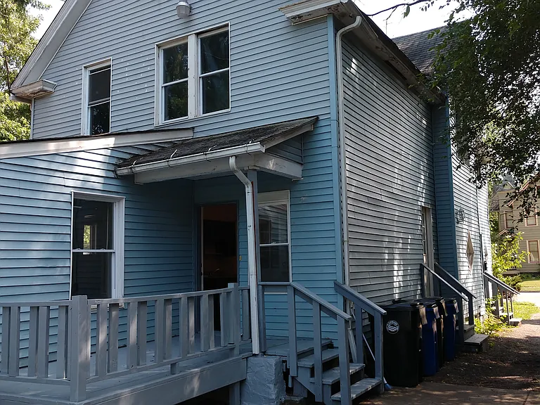 4004 Denison Ave — Photo 2