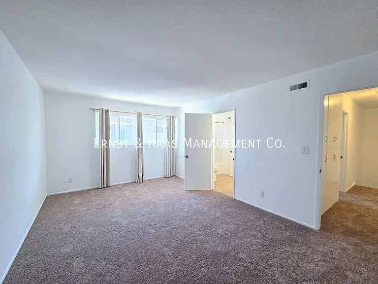 873 E Turmont St — Photo 25