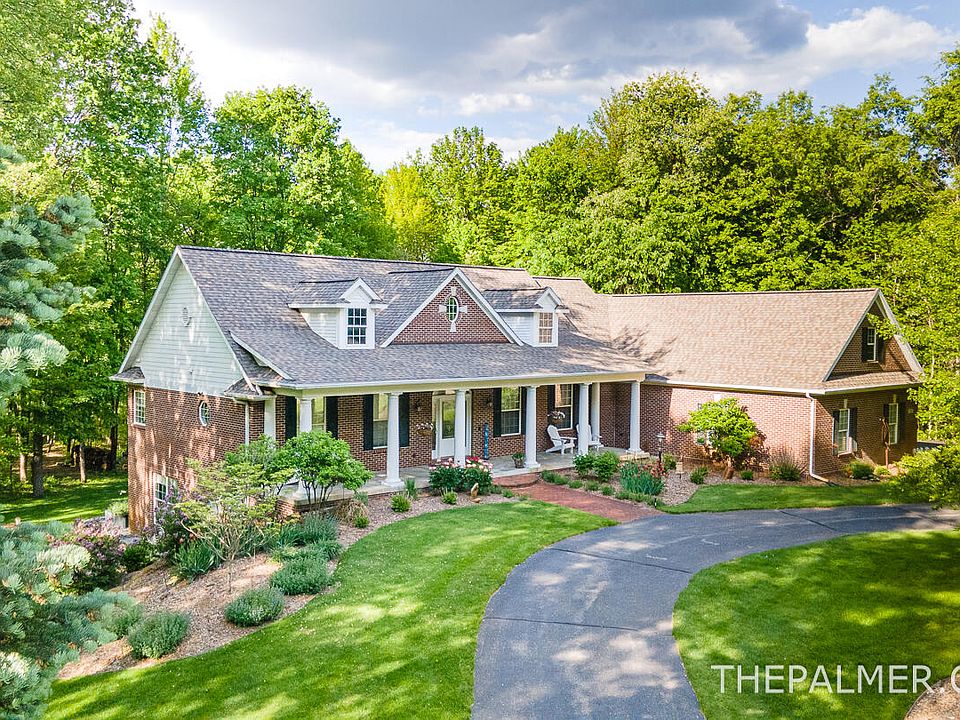 1st image of 7149 Armadale Ct NE