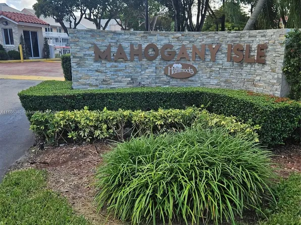 10521 Mahogany Key Cir APT 205, Miami, FL 33196