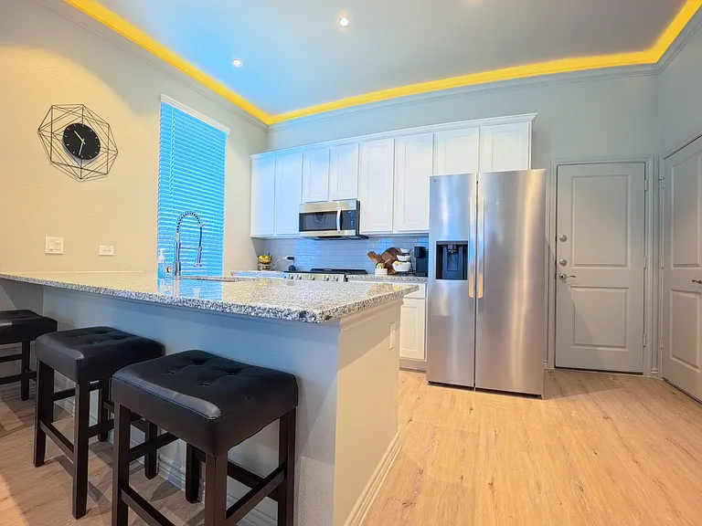 Kitchen with Stainless Steel Appliances (Plan 3201)