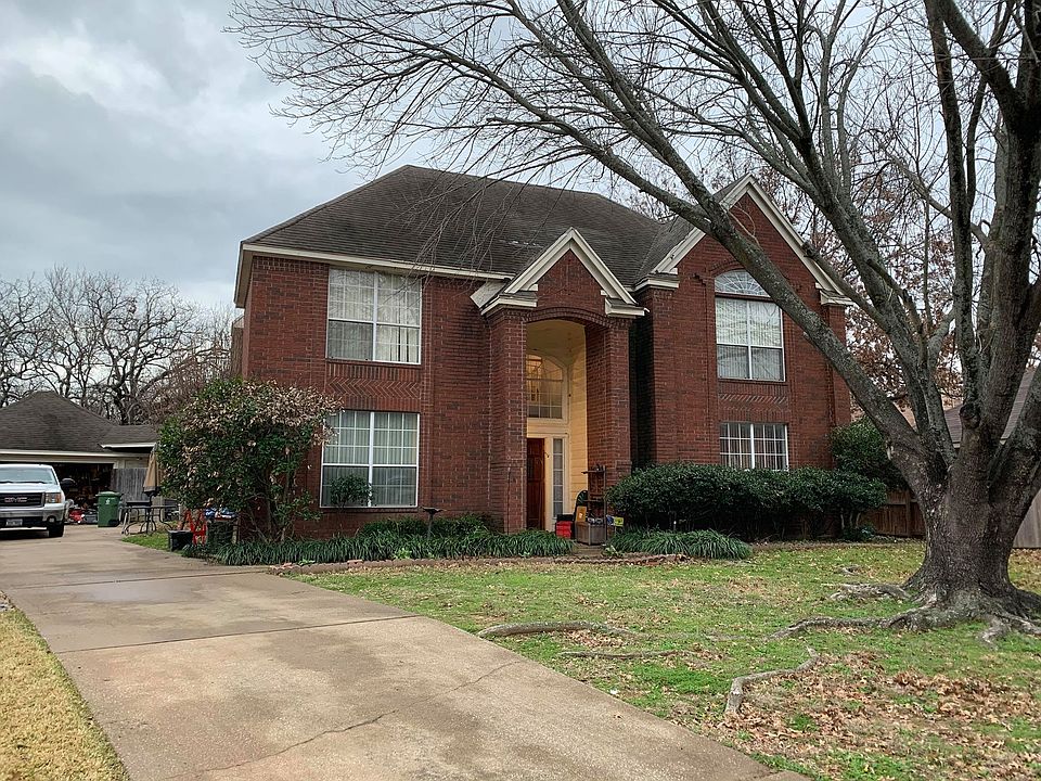 1st image of 6123 Pinwood Cir