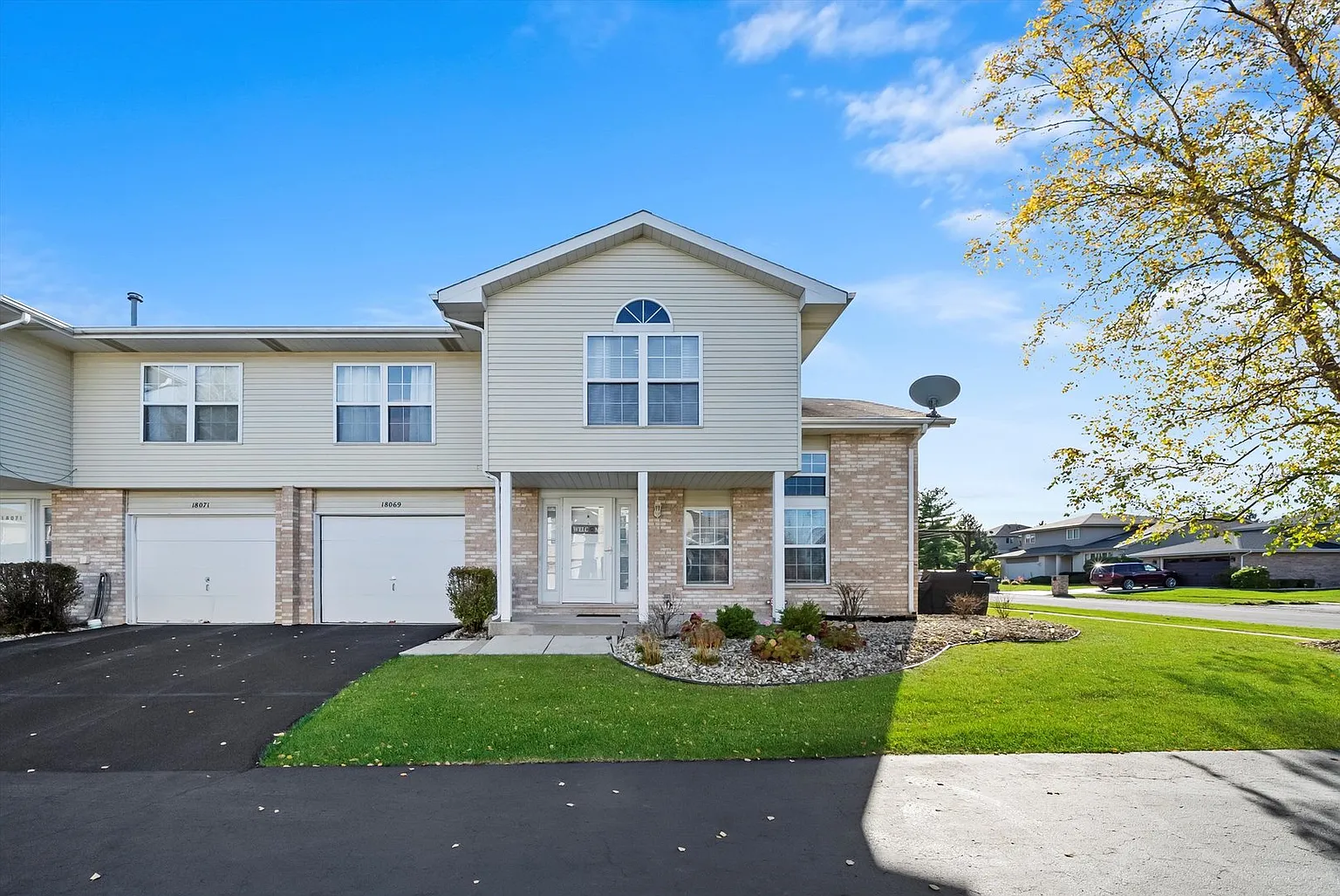 18069 Vista Dr photo 1
