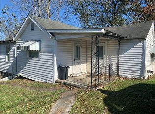 553 Fairview Dr, Saint Albans, WV 25177