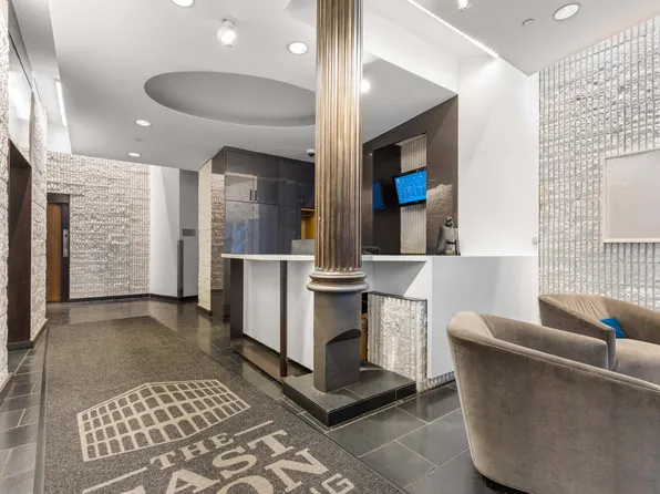 67 East 11th Street image 11 of 12