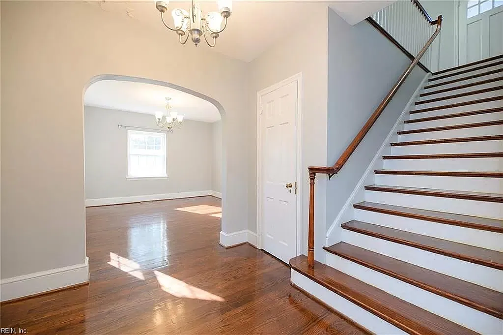 3 bed, 1900 sqft, $2,500 — Photo 4