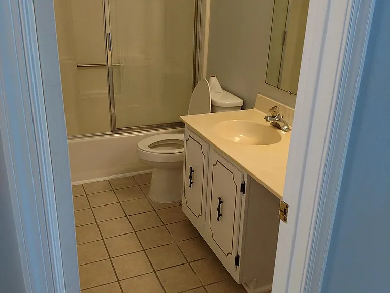 15205 Streamside Ct — Photo 37