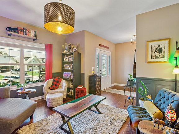 5th image of 3072 Equestrian Ct