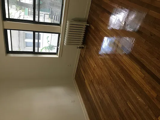 Rented by Metropolis International Realty Inc. | media 3