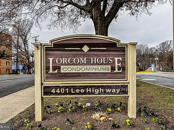 2nd image of 4401 Lee Hwy APT 49
