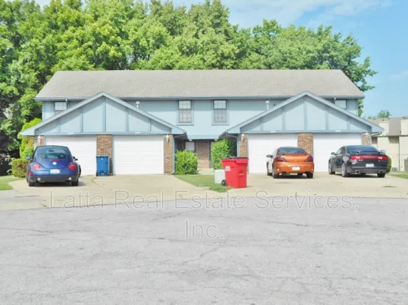 18810 E Manor Dr, Independence, MO 64058