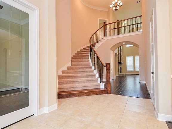 5th image of 17422 Hankar Way