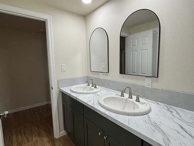 R1257 SW Plummer Ave — Photo 46