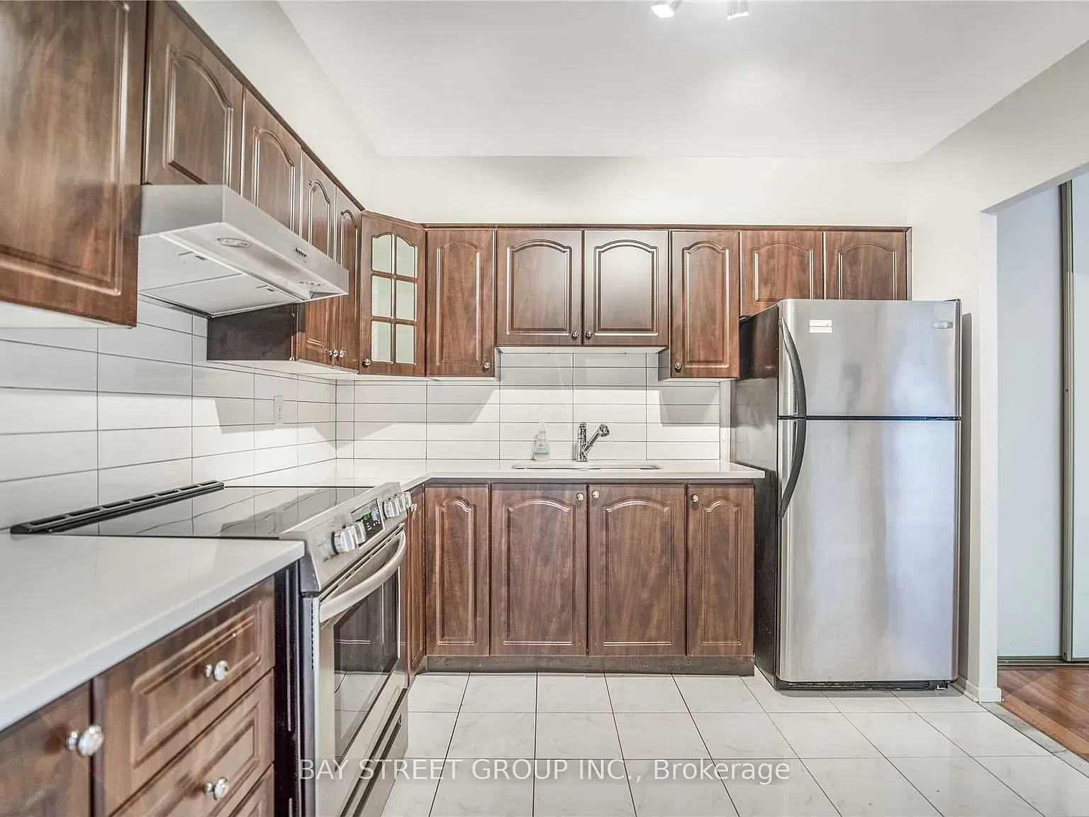 2 bed, $2,650 — Photo 4